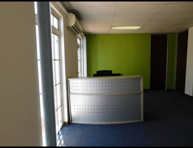 200M² OFFICE TO LET IN FERNDALE